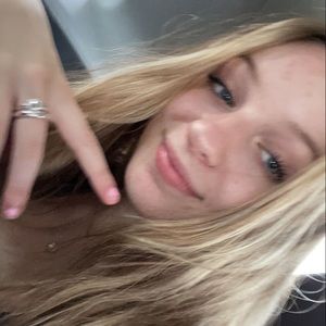 Meet your Posher, Madeline